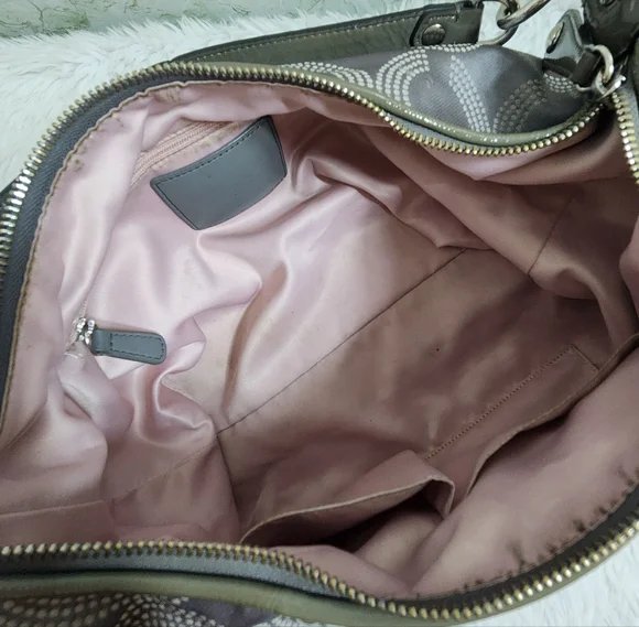 Vintage Coach Patent Trim Handbag - Picture 13 of 16